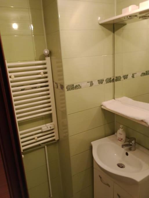 Apartament Ultracentral Kfc Craiova Extérieur photo
